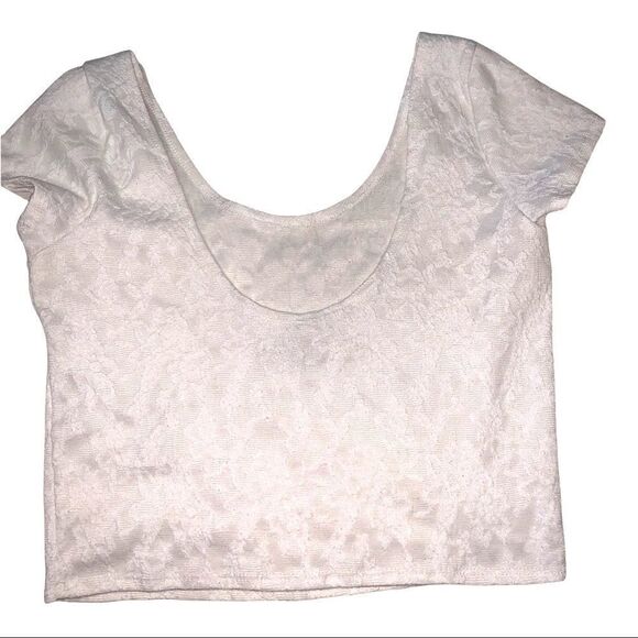 Abercrombie and Fitch white crop top - Picture 2 of 4